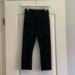 LULULEMON WUNDER TRAIN CROP 21”